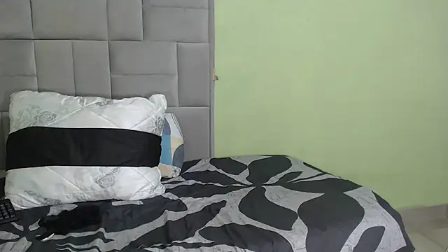 Mimi Passion online show from December 19, 4:47 pm