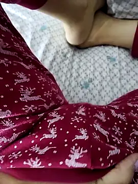 Snapshot of sexydeaChanel chatting on November 4, 8:52 pm sexydeaChanel online show from November 4, 8:52 pm