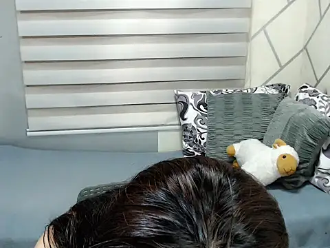 Kwendall online show from November 18, 5:17 pm