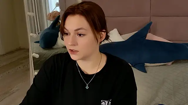 Snapshot of KirraMoss chatting on June 15, 12:51 pm KirraMoss online show from June 15, 12:51 pm