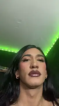 Snapshot of NikitaDragunXXX chatting on November 9, 6:44 am NikitaDragunXXX online show from November 9, 6:44 am