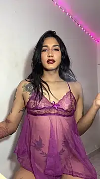 Snapshot of NikitaDragunXXX chatting on April 3, 1:47 am NikitaDragunXXX online show from April 3, 1:47 am