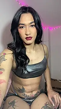 Snapshot of NikitaDragunXXX chatting on April 30, 1:23 am NikitaDragunXXX online show from April 30, 1:23 am