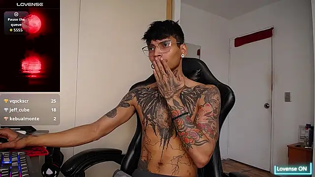 nathan aress6666 online show from December 1, 11:10 pm