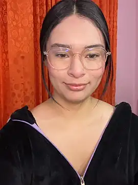 Isa doux online show from July 27, 3:13 am