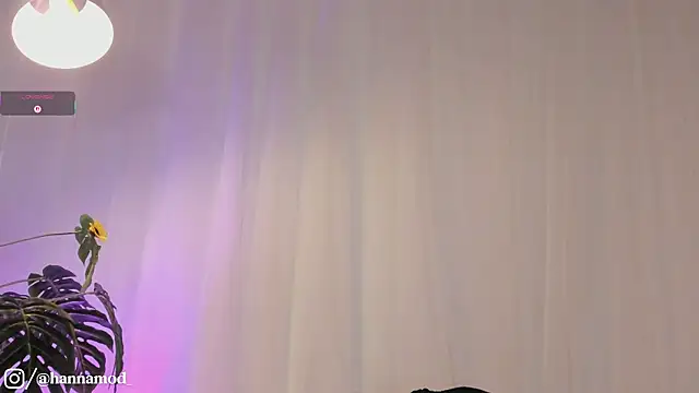 Lovely queens  online show from November 25, 10:15 am