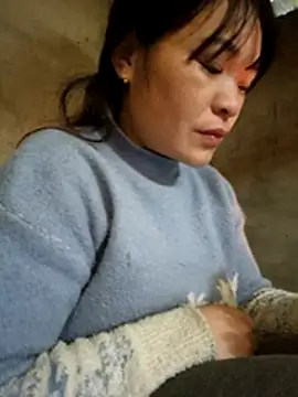 Snapshot of chipu06 chatting on November 28, 1:30 am chipu06 online show from November 28, 1:30 am