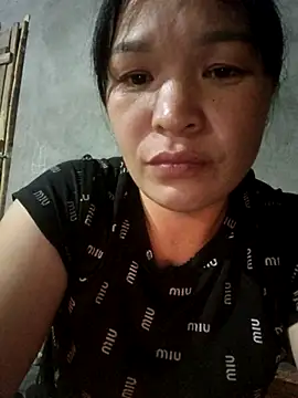 Snapshot of chipu06 chatting on December 3, 11:08 am chipu06 online show from December 3, 11:08 am