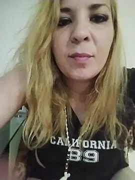 Snapshot of Shakyy6767 chatting on December 15, 6:50 am Shakyy6767 online show from December 15, 6:50 am