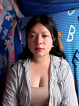 lisa-bae00 online show from March 18, 12:41 pm