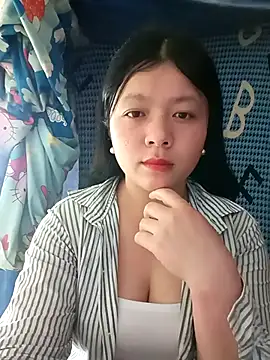 lisa-bae00 online show from March 27, 12:27 am