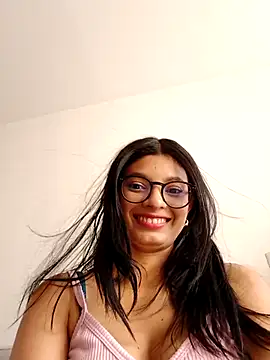 Snapshot of michellx_ chatting on October 21, 8:20 pm michellx online show from October 21, 8:20 pm