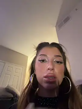 babygirlxchlo online show from November 2, 10:50 am