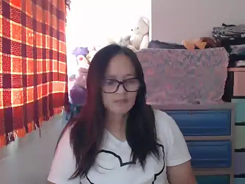 Kinkybela2025 online show from February 5, 1:32 am