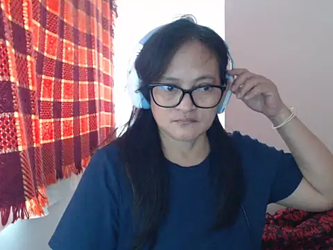 Snapshot of Kinkybela2025 chatting on May 16, 12:40 am Kinkybela2025 online show from May 16, 12:40 am