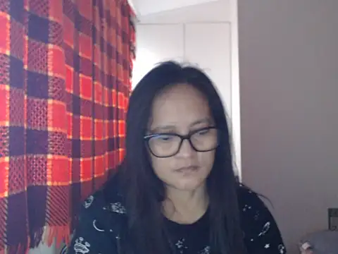 Snapshot of Kinkybela2025 chatting on June 5, 1:01 am Kinkybela2025 online show from June 5, 1:01 am