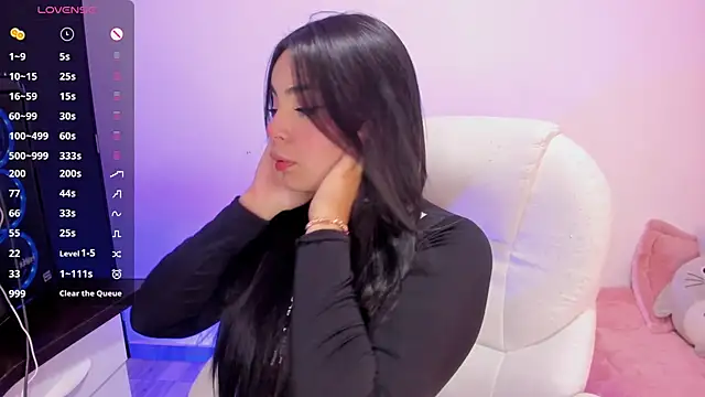 Snapshot of summersunset chatting on December 20, 3:35 am summersunset online show from December 20, 3:35 am