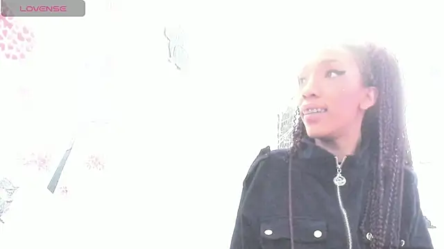 Snapshot of YAILIN_04 chatting on May 3, 1:17 pm YAILIN 04 online show from May 3, 1:17 pm