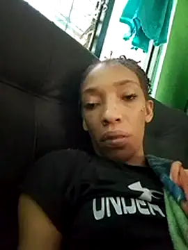 Snapshot of YAILIN_04 chatting on July 5, 6:37 pm YAILIN 04 online show from July 5, 6:37 pm