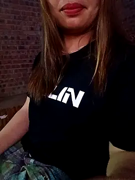 sowbibi online show from March 22, 1:03 pm