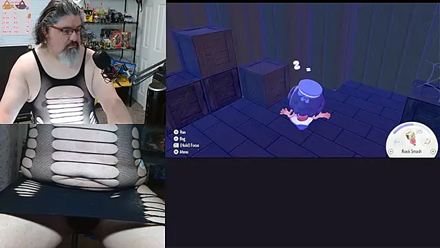 Snapshot of geekycastillo chatting on April 5, 4:09 am geekycastillo online show from April 5, 4:09 am