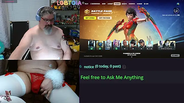 Snapshot of geekycastillo chatting on April 18, 3:54 am geekycastillo online show from April 18, 3:54 am