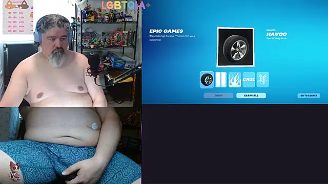Snapshot of geekycastillo chatting on April 23, 6:32 pm geekycastillo online show from April 23, 6:32 pm