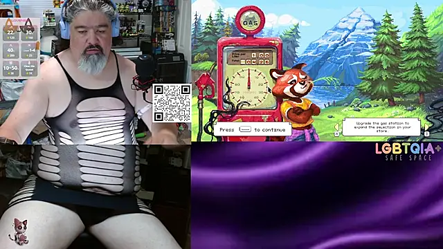 Snapshot of geekycastillo chatting on June 20, 4:04 am geekycastillo online show from June 20, 4:04 am