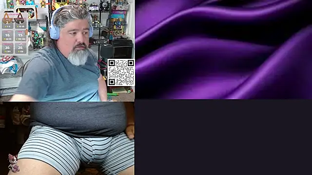 Snapshot of geekycastillo chatting on July 19, 5:00 am geekycastillo online show from July 19, 5:00 am