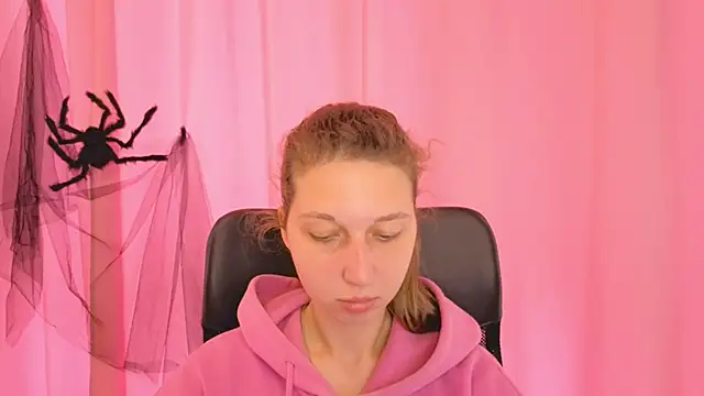 CuteEllii online show from November 4, 11:09 am