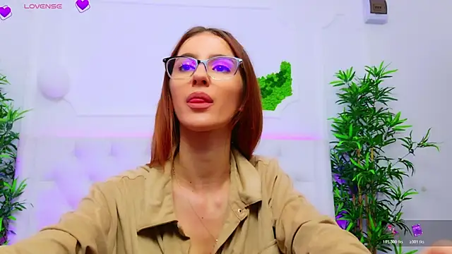 ElisaCharm online show from November 4, 4:44 am