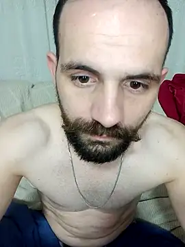 Snapshot of lazzzz09 chatting on October 23, 3:50 am lazzzz09 online show from October 23, 3:50 am