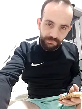 Snapshot of lazzzz09 chatting on October 27, 6:56 pm lazzzz09 online show from October 27, 6:56 pm