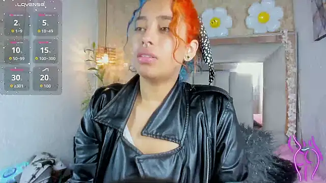 Cristall ravven online show from December 3, 2:26 pm