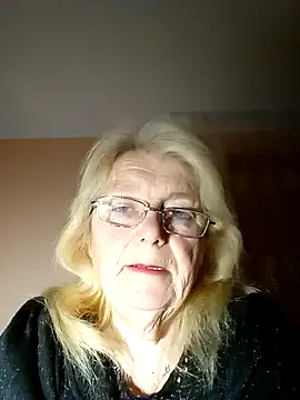 AmyLove353 online show from November 15, 4:21 am