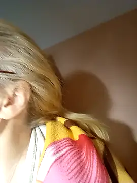 AmyLove353 online show from February 11, 5:01 am