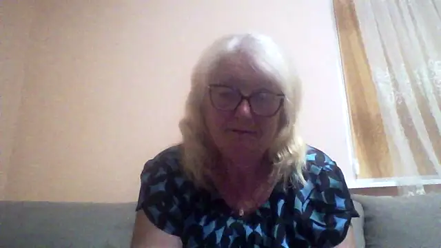 Snapshot of AmyLove353 chatting on June 21, 9:17 pm AmyLove353 online show from June 21, 9:17 pm