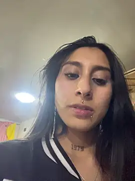 Snapshot of Violeet-Smith chatting on December 3, 1:35 am Violeet-Smith online show from December 3, 1:35 am