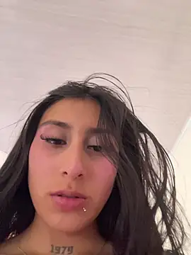 Snapshot of Violeet-Smith chatting on February 27, 7:25 pm Violeet-Smith online show from February 27, 7:25 pm