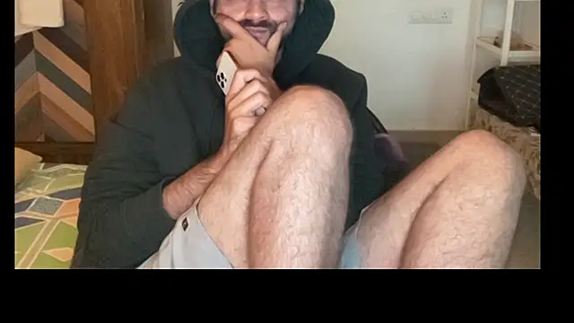 MakeMeAwareAah online show from December 15, 3:49 pm