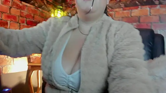 Snapshot of Danna_piink_ chatting on March 13, 10:55 am Danna piink online show from March 13, 10:55 am