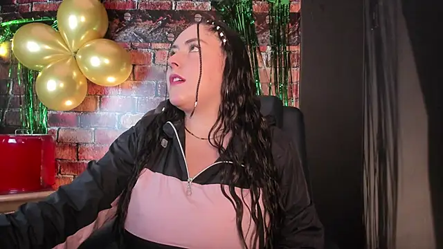 Snapshot of Danna_piink_ chatting on March 16, 11:25 am Danna piink online show from March 16, 11:25 am