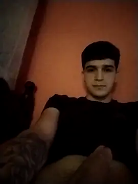 Danii2005 online show from October 31, 6:20 pm