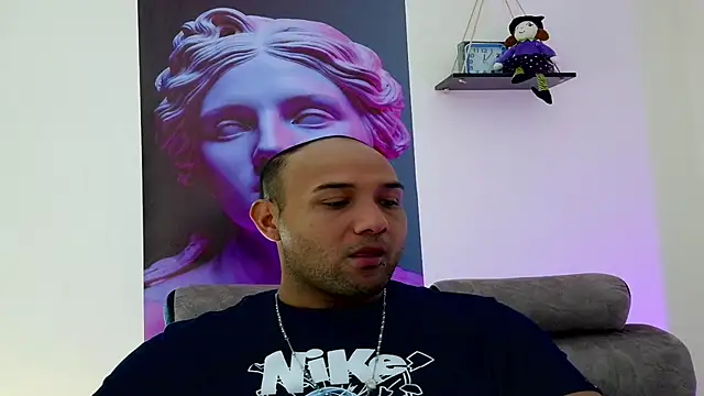 Snapshot of maximiliano_coot chatting on October 21, 2:29 pm maximiliano coot online show from October 21, 2:29 pm