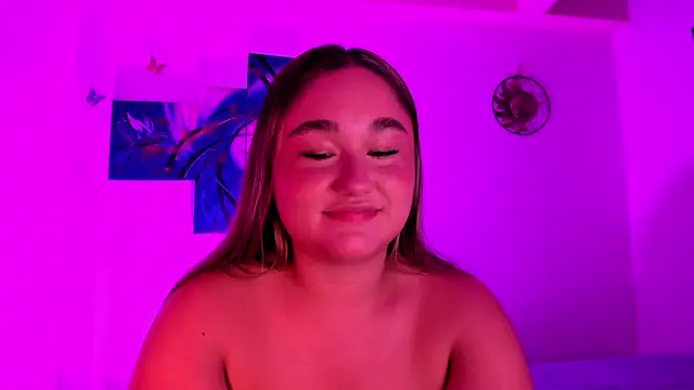 Snapshot of Soouf_ chatting on January 6, 2:15 am Soouf online show from January 6, 2:15 am