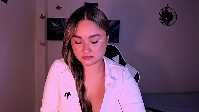 Snapshot of Soouf_ chatting on January 6, 11:29 pm Soouf online show from January 6, 11:29 pm