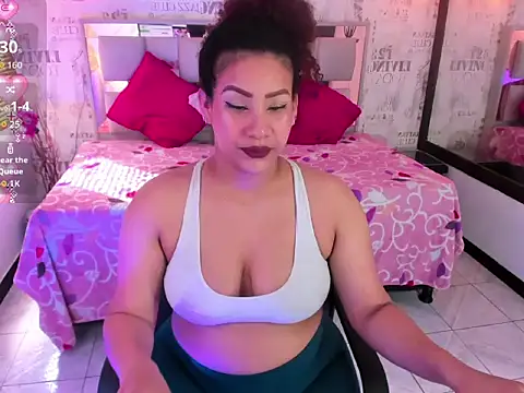 ROZZE MILA online show from November 13, 1:10 pm