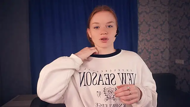 KarlynGow online show from November 21, 6:34 am