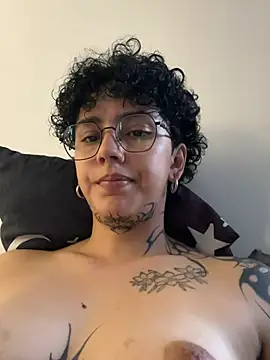 Abby Evanns1 online show from February 25, 4:27 pm