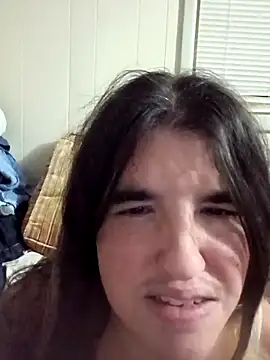 Snapshot of angelmarie32 chatting on November 3, 1:40 am angelmarie32 online show from November 3, 1:40 am